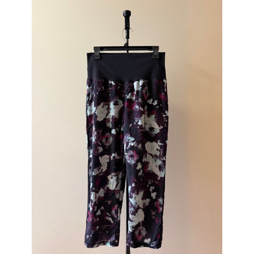 Lululemon Tranquil Crop Kara Blossom Pant Size 10 22" Inseam